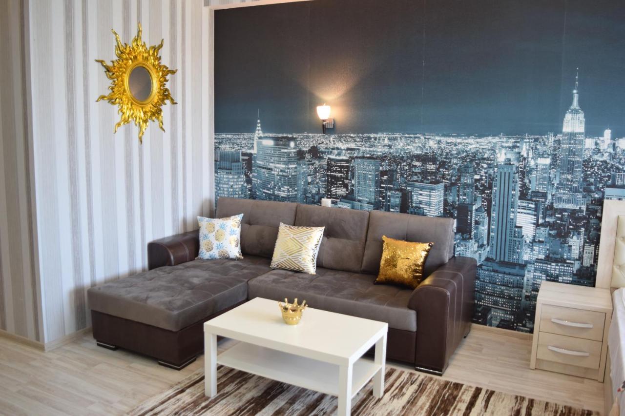 Studio Boutique Apartment บิชเคก ภายนอก รูปภาพ